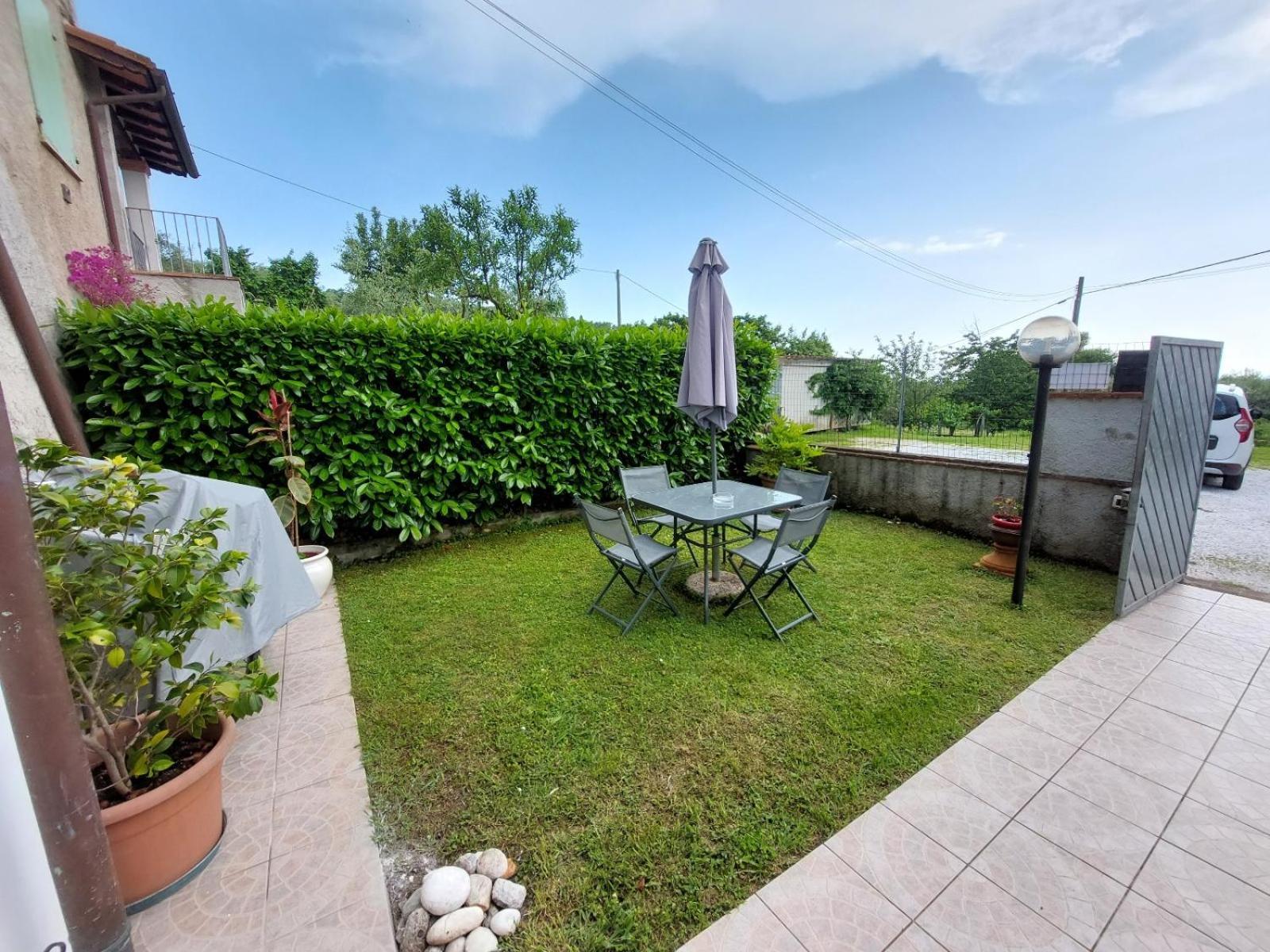 Casa Bianca Villa Pietrasanta Eksteriør billede