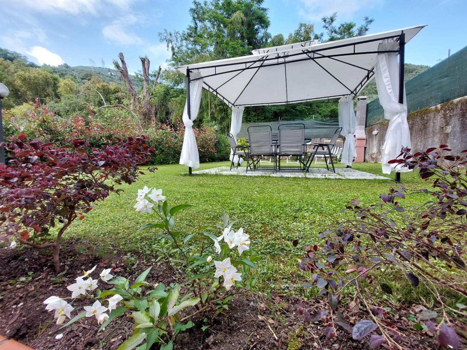 Casa Bianca Villa Pietrasanta Eksteriør billede